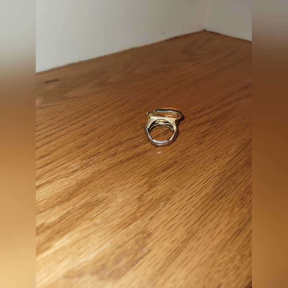 NWOT Brown, Orange, & Yellow Fashion Ring in Gold - Picture 3 of 4
